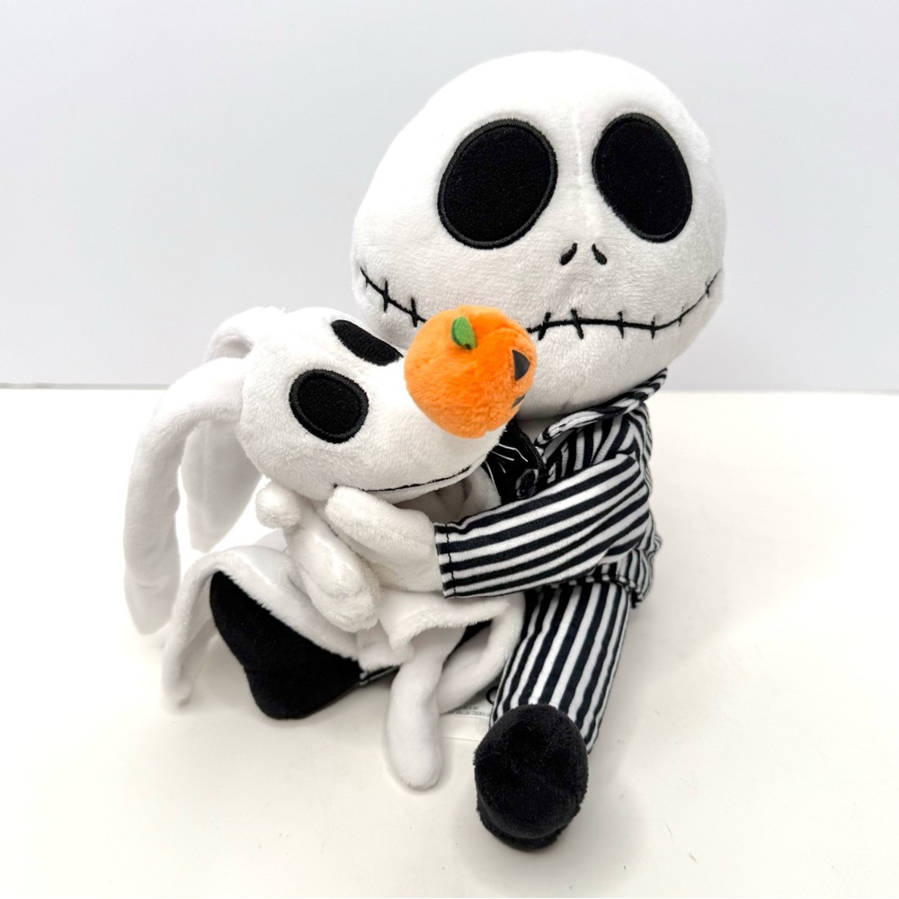 Disney Nightmare Before Christmas Jack Hugging Zero Plush